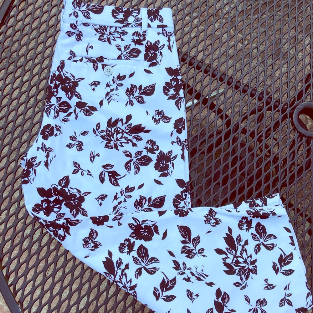 Intro. ❤️ Love the Fit Capris Cotton/Spandex -Sz 4